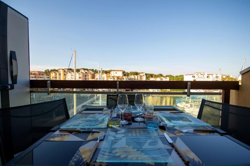 Mer Veilleuse Gruissan - Clim - Piscine Esterno foto